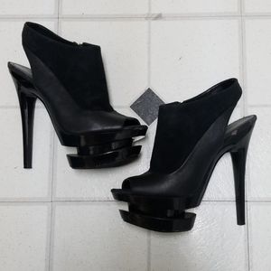 Jessica Simpson platform heels size 10.